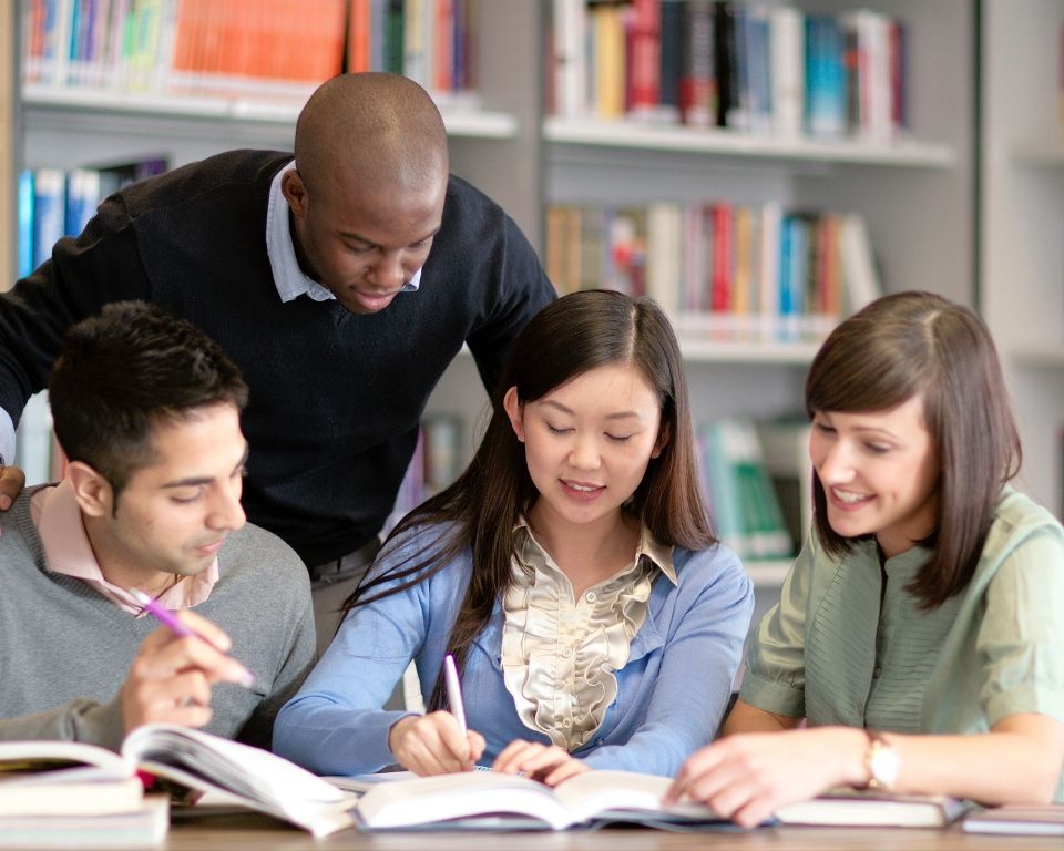 ielts-ngay-ca-nguoi-ban-ngu-cung-nham-vd1