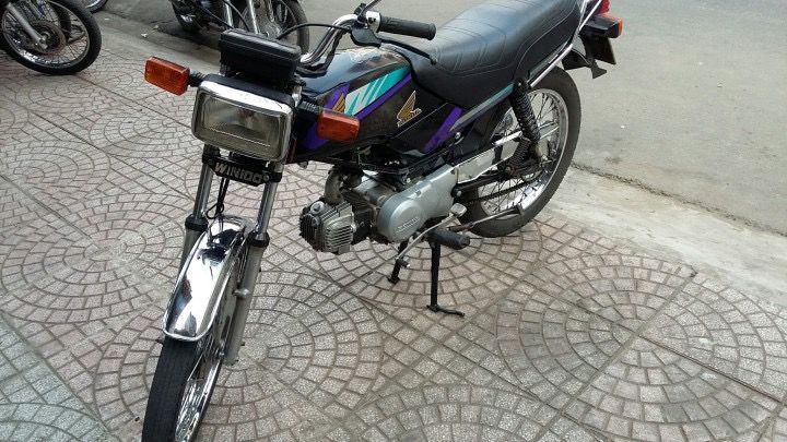 Cần bán 1 xe Honda WIN 100 ,date 97==> xe zin