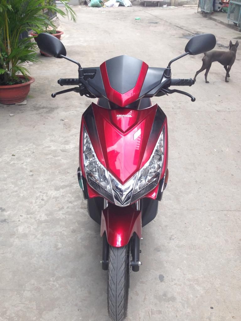 Q6 Cần bán 1 chiếc AIR BLADE THÁI FI 2009 ( đỏ đen)