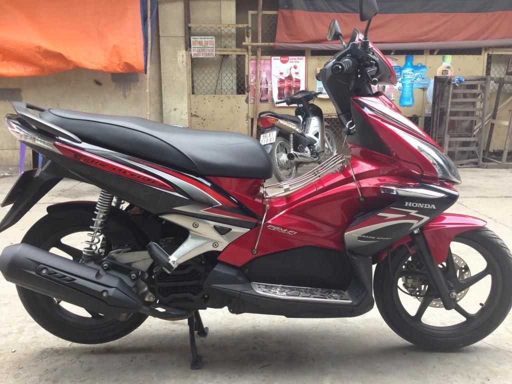 Q6 Cần bán 1 chiếc AIR BLADE THÁI FI 2009 ( đỏ đen) - 1