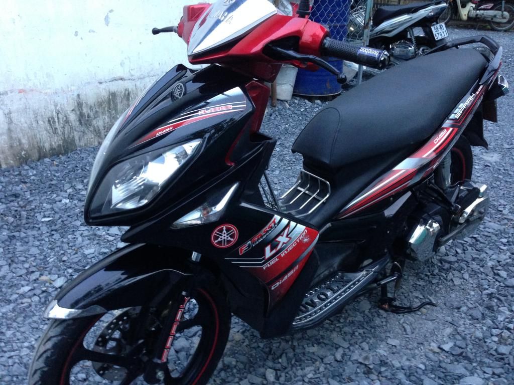 Q6. Cần bán 1 chiếc YAMAHA NOUVO 4 (Đỏ đen) 12/2010 - 1