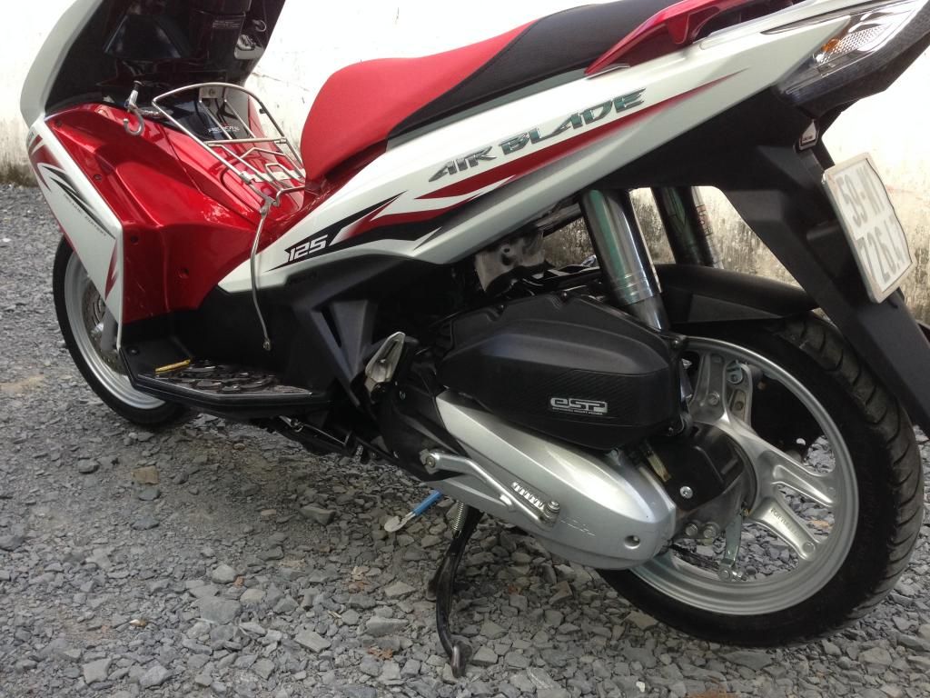 Q6. Cần bán 1 chiếc xe AIRBALDE 125i 10/2014 (Trắng đỏ) - 6