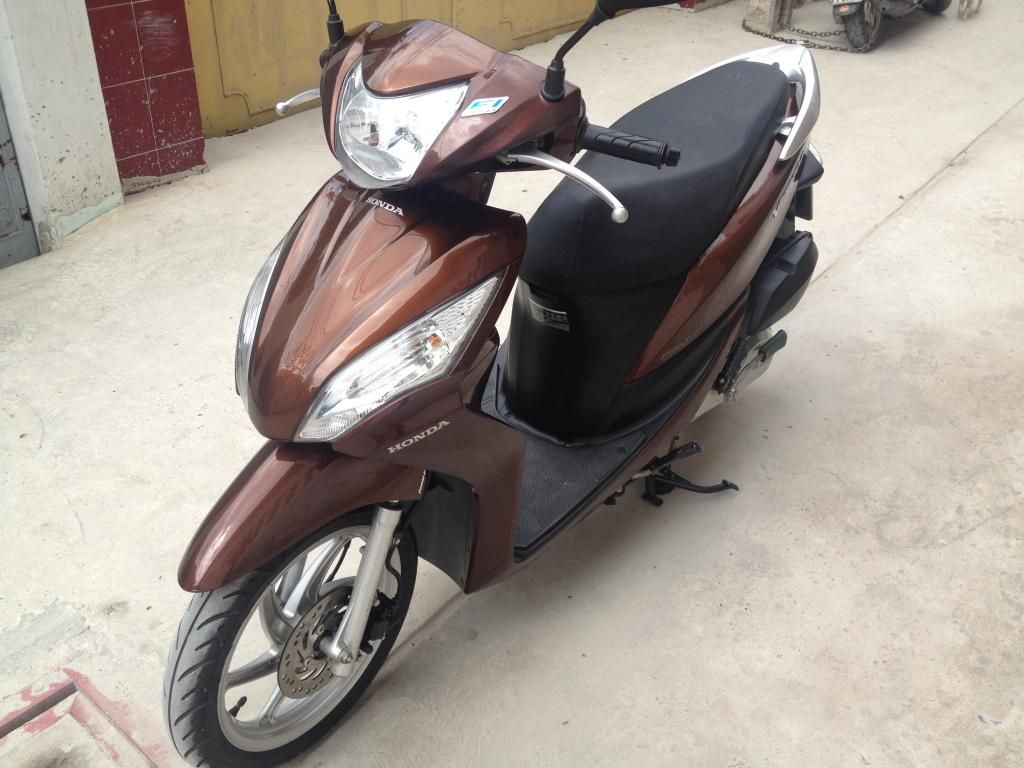 Q6, Cần bán 1 chiếc HONDA VISION Fi 2013 (Nâu)==>new 98% - 5