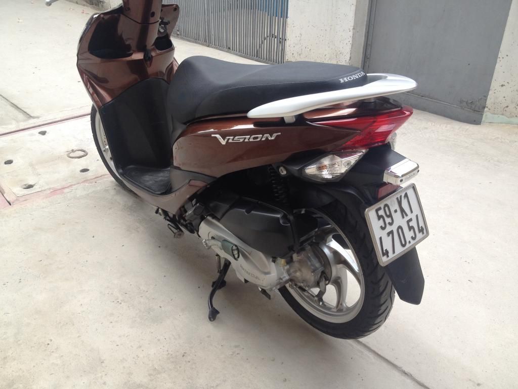 Q6, Cần bán 1 chiếc HONDA VISION Fi 2013 (Nâu)==>new 98% - 7