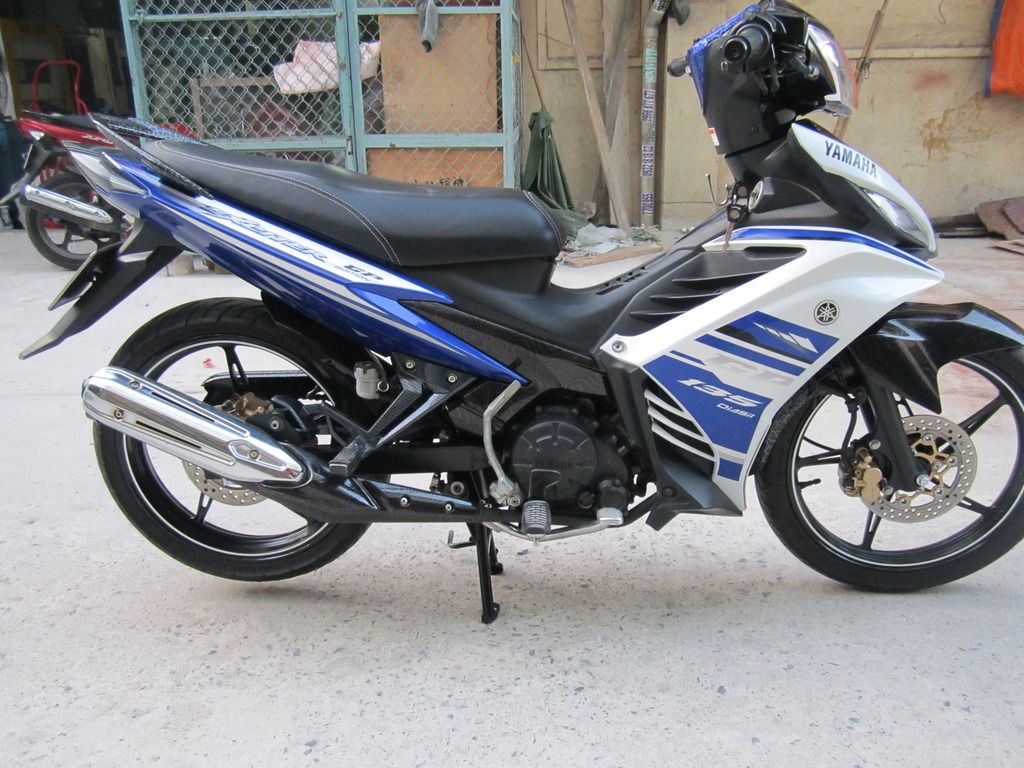 Cần bán 1 xe EXCITER 135cc Trắng - Xanh (2014)=> New 95% - 11