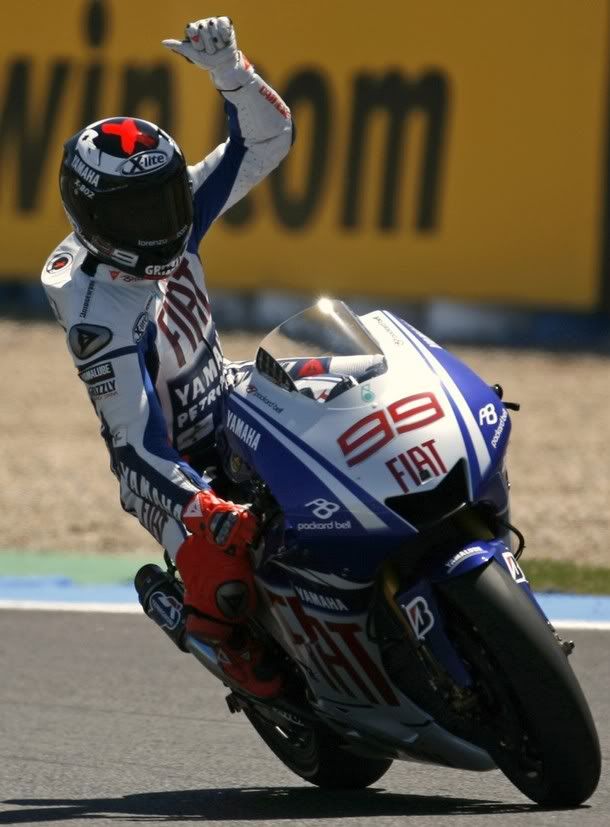 http://i345.photobucket.com/albums/p396/linggarjati/motogp/lorenzoRebutPoleJerez.jpg